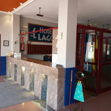 Hotel Lago 호텔 2*